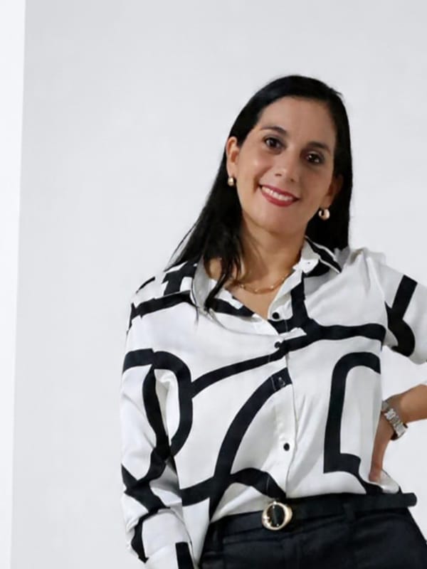 Joana Mabel Rosado Lusbaran